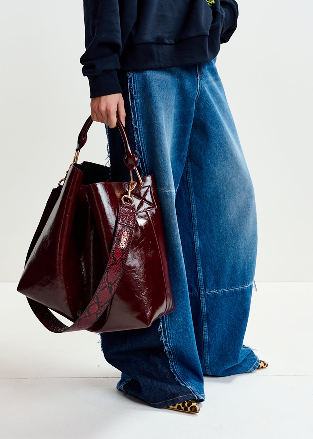 Ihurley shiny shopper bag