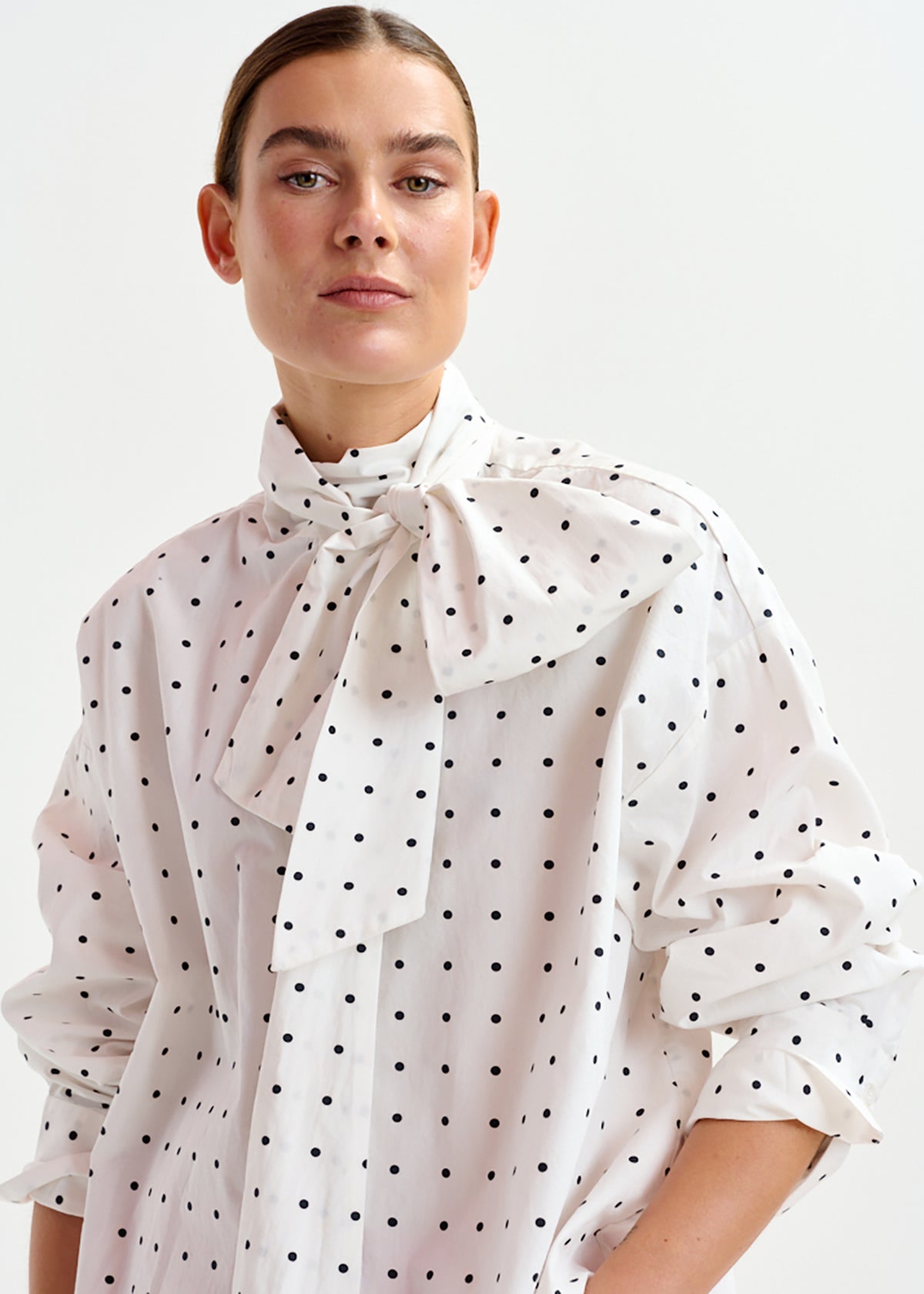 Imoverit pussy bow tie shirt