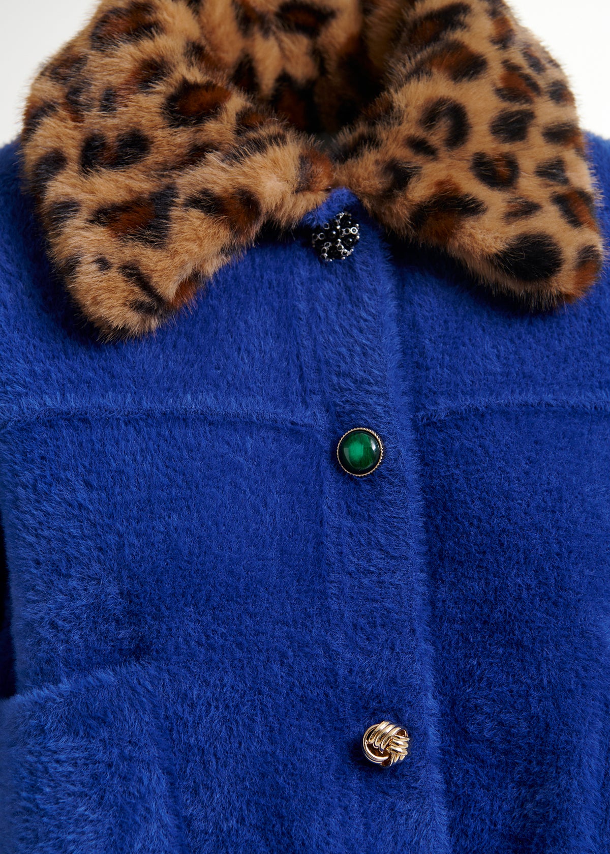 Intention jacket with collar