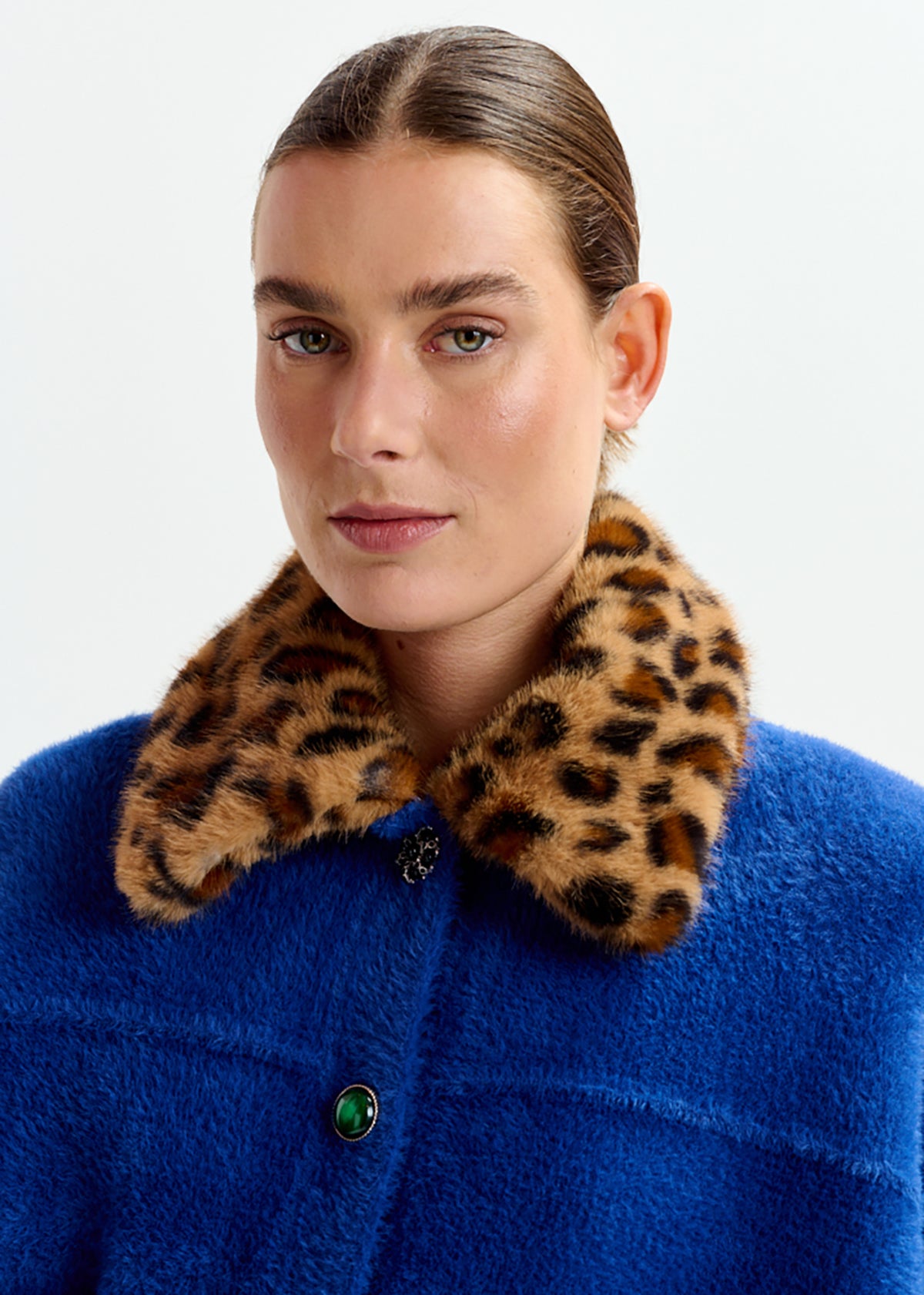 Intention jacket with collar