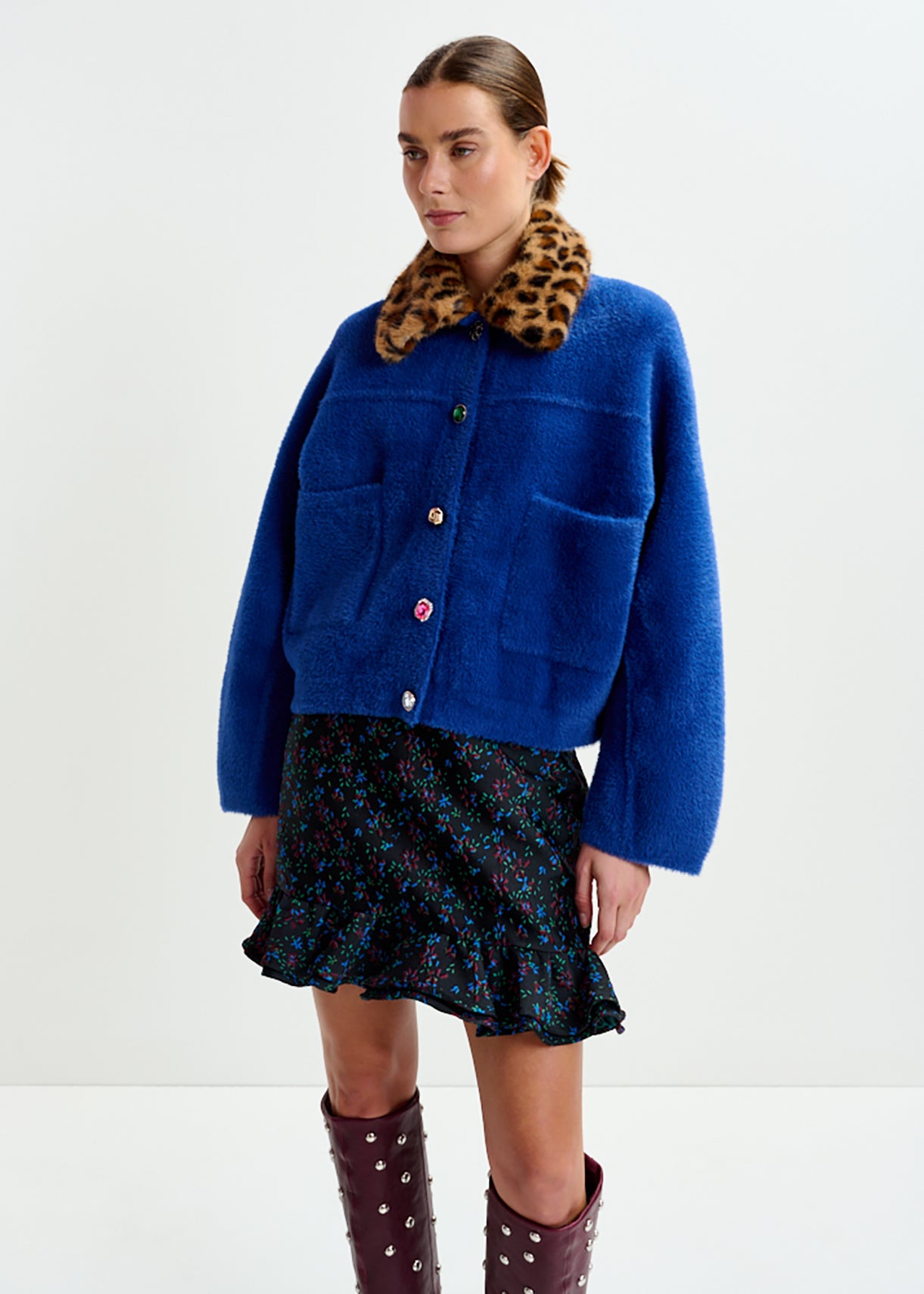 Intention jacket with collar