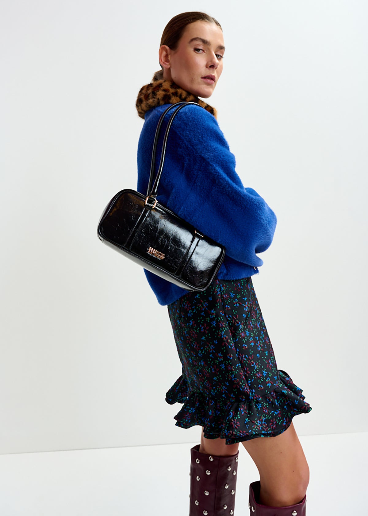Intention jacket with collar