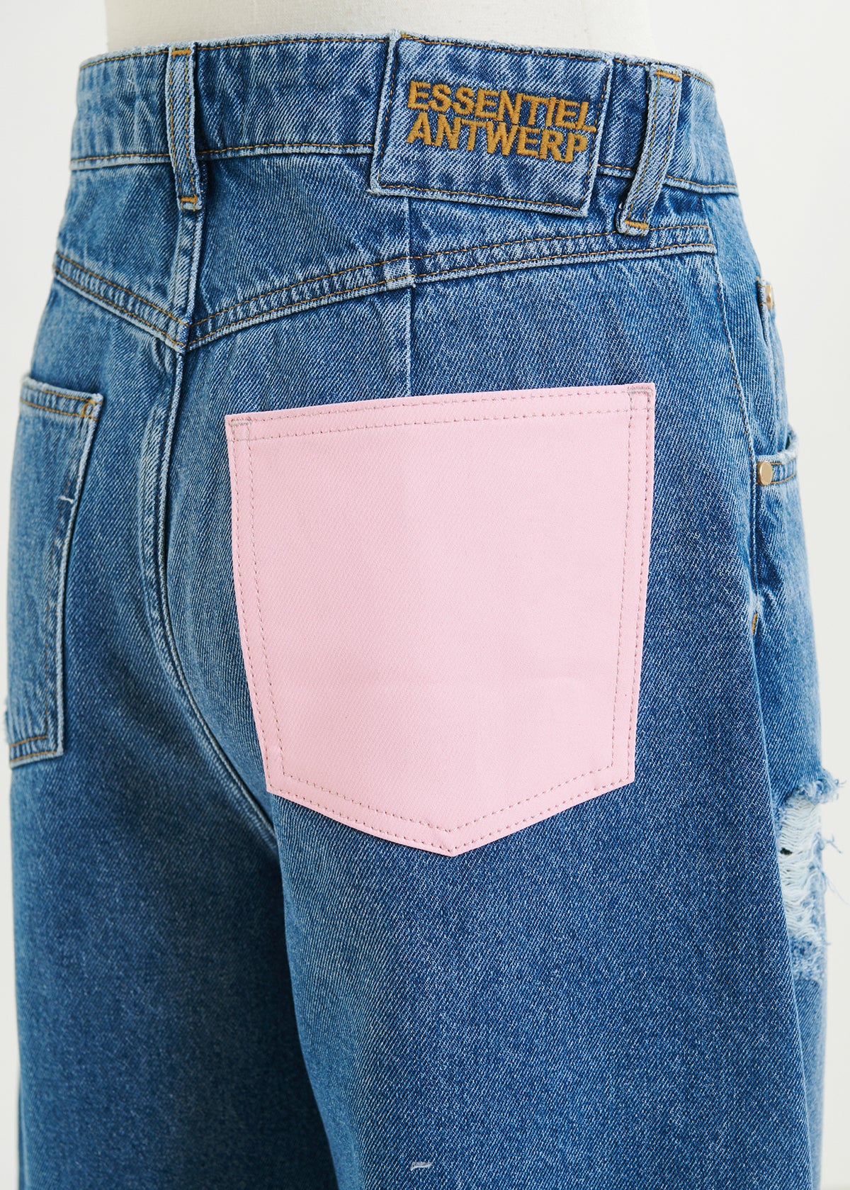 Interstellar barrel leg jeans