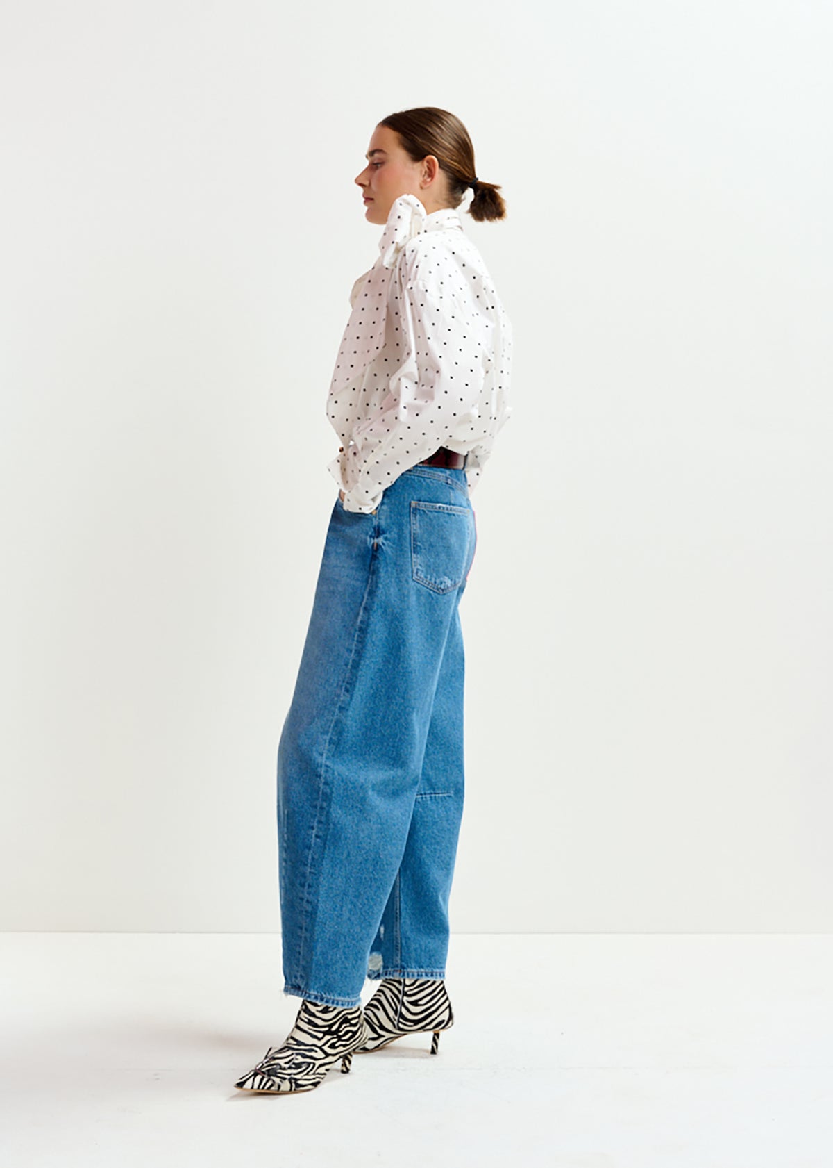 Interstellar barrel leg jeans
