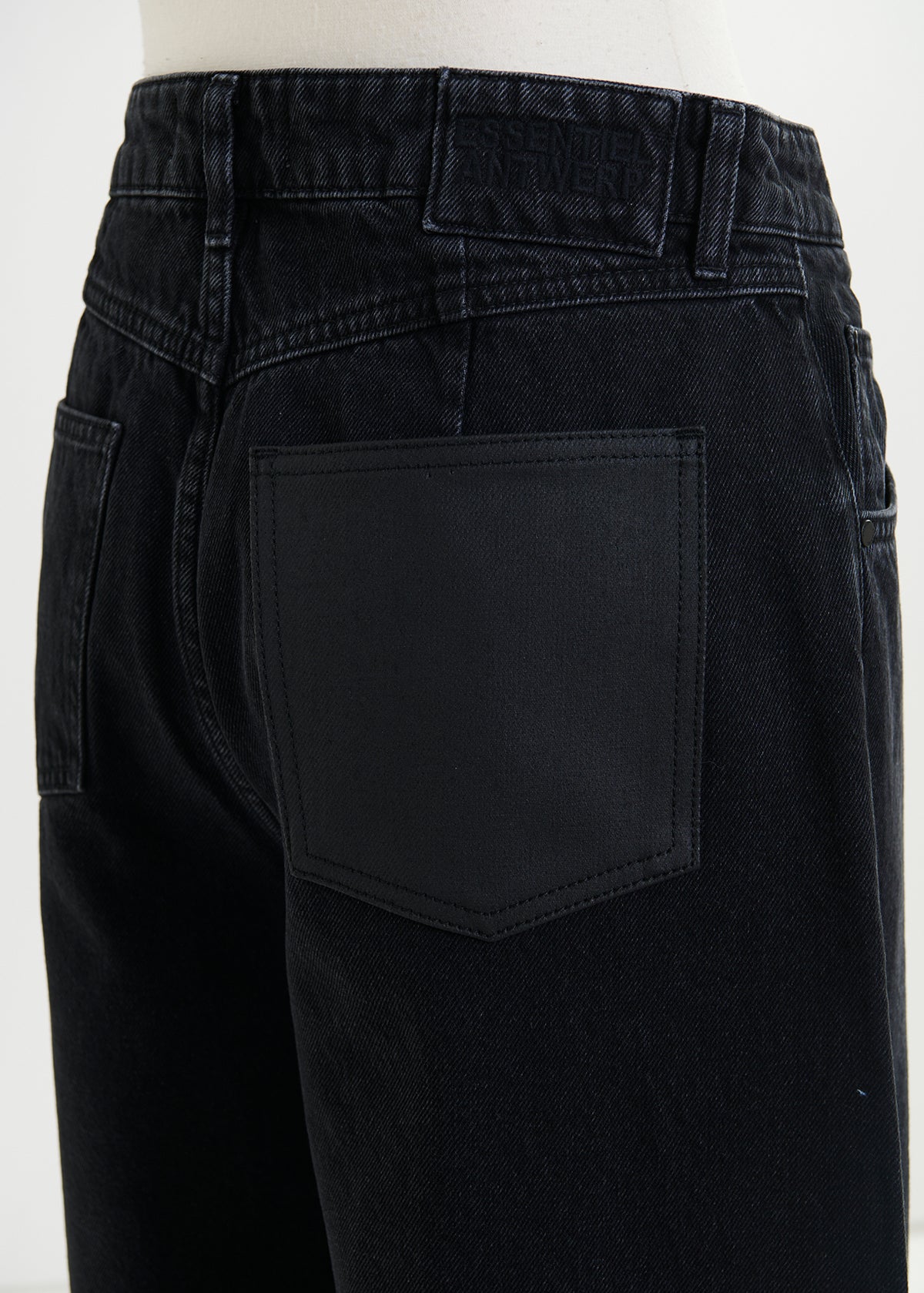 Interstellar barrel leg jeans