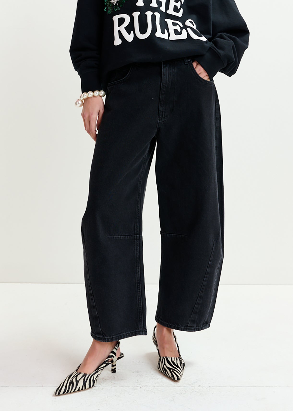 Interstellar barrel leg jeans