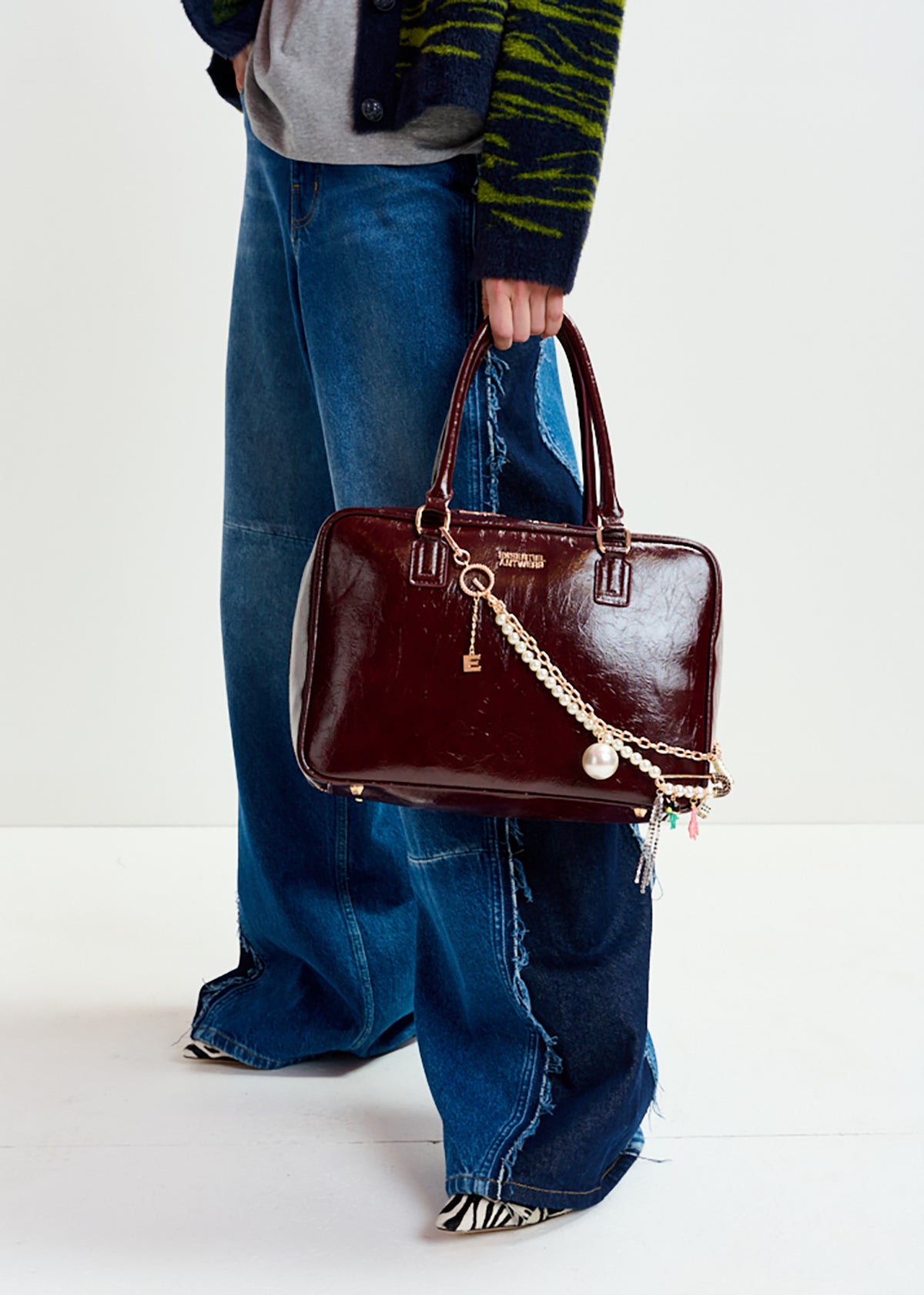 Iremy shiny zipped bag