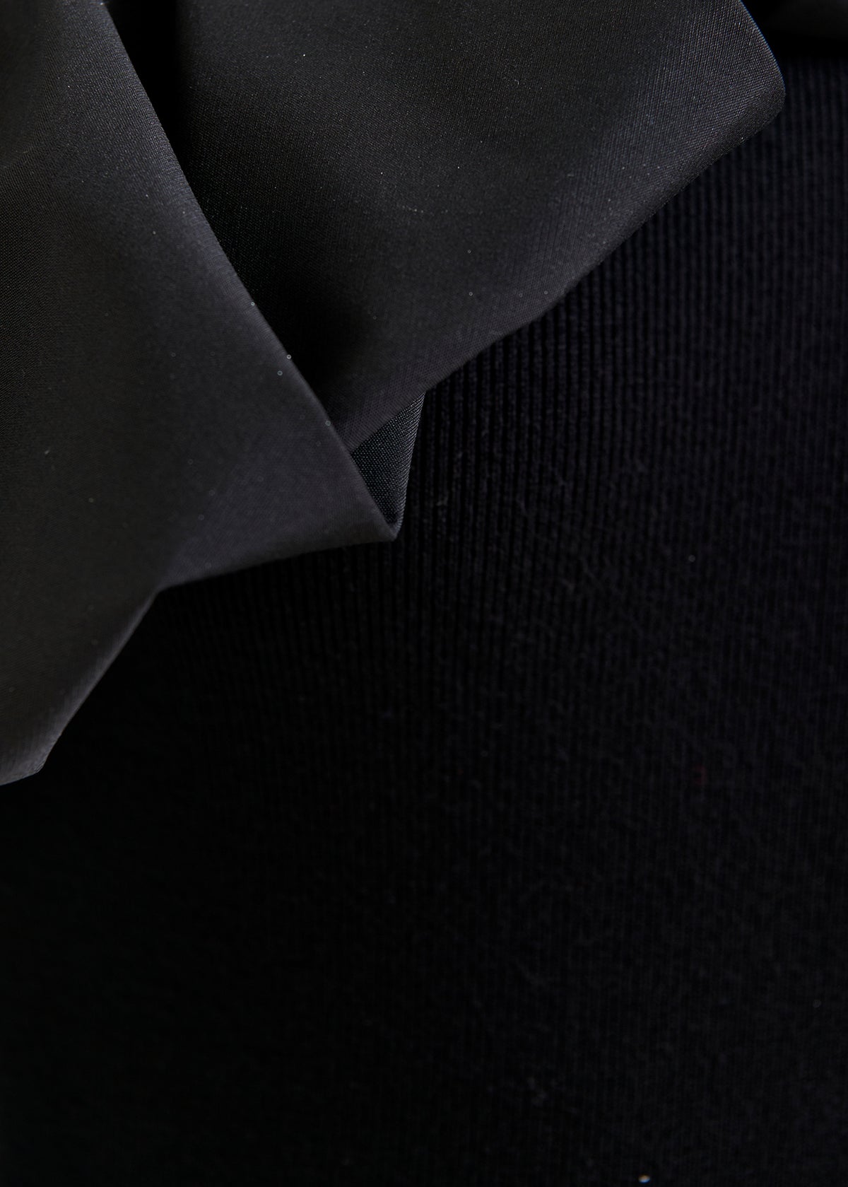 Isatis fitted knit dress