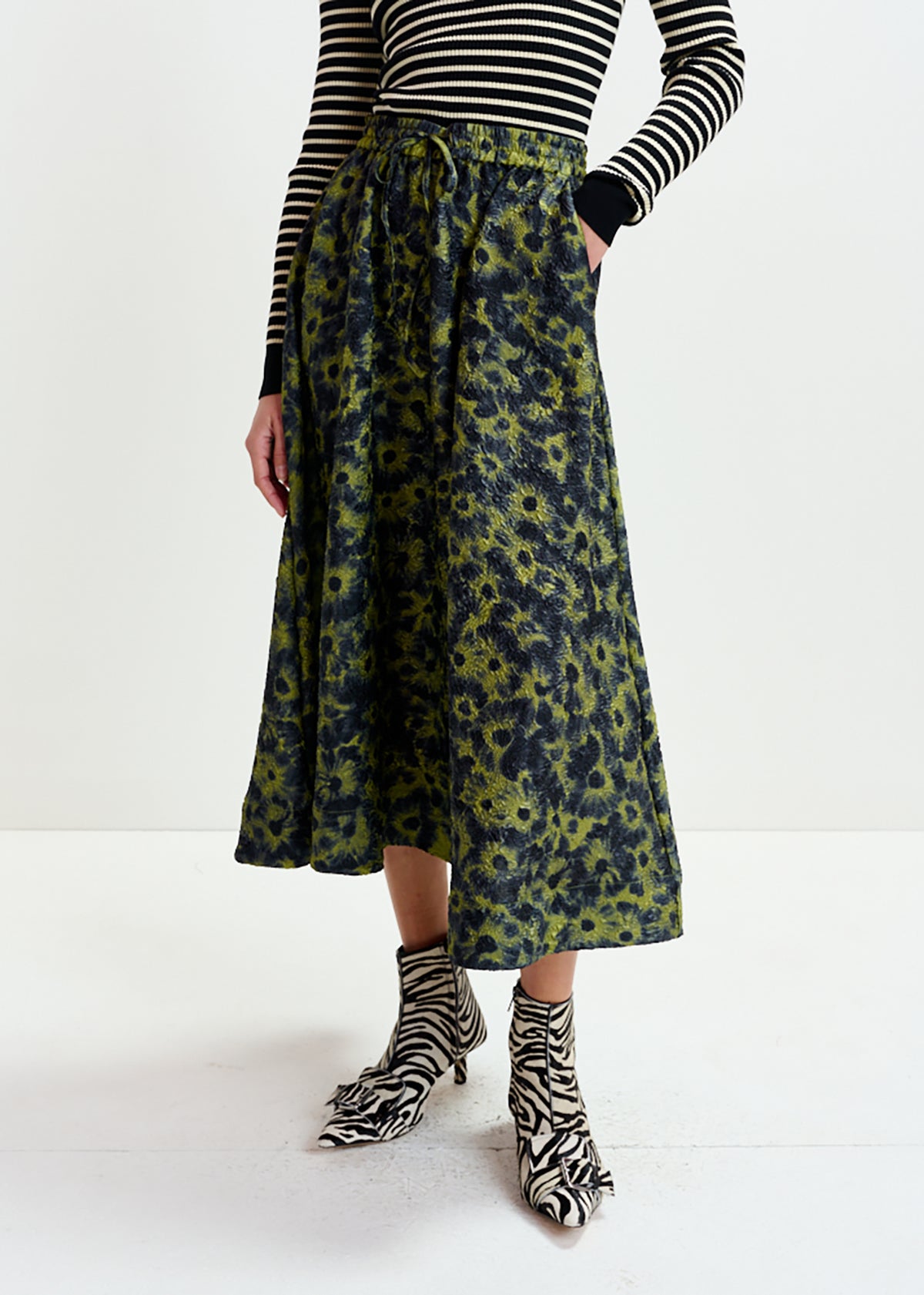 Isebel elasticated midi skirt
