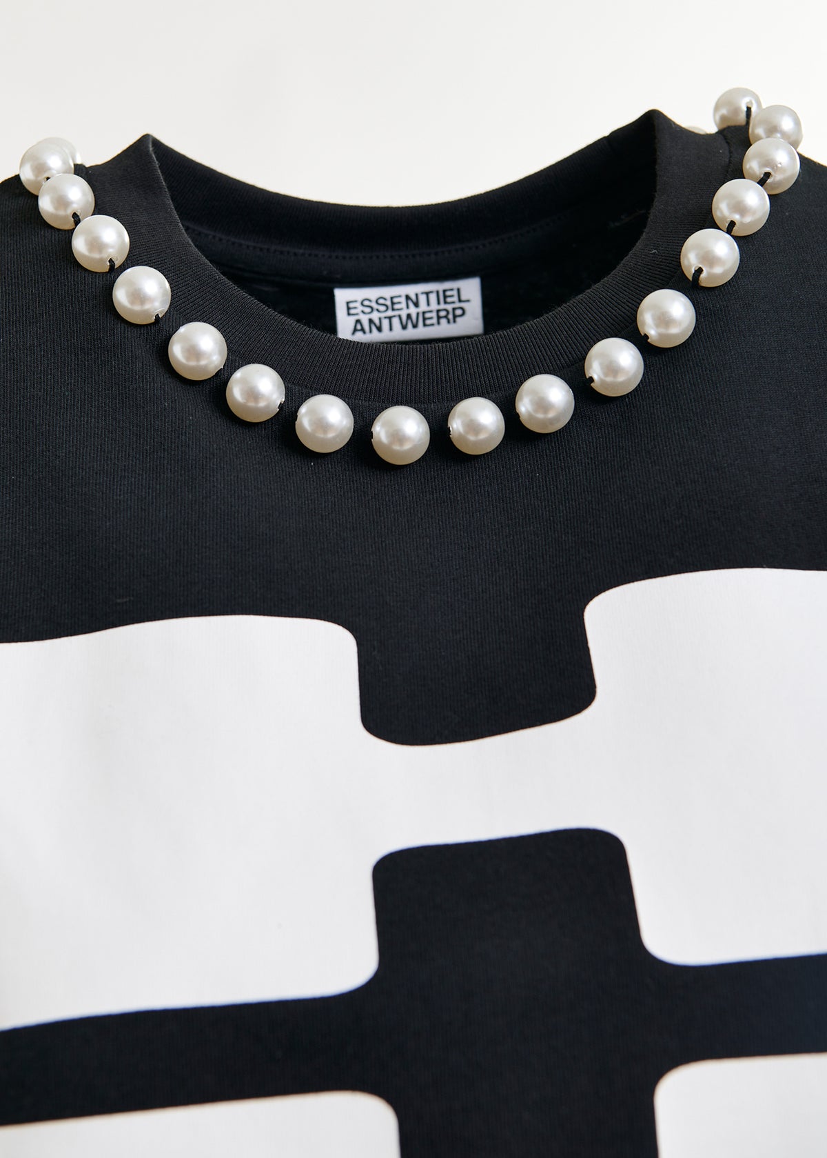 Isos beads print t-shirt