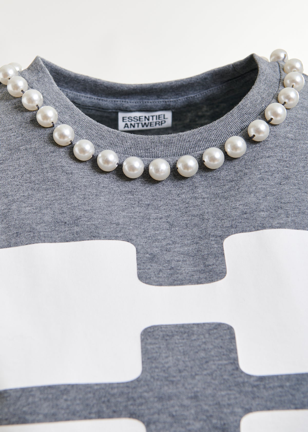 Isos beads print t-shirt