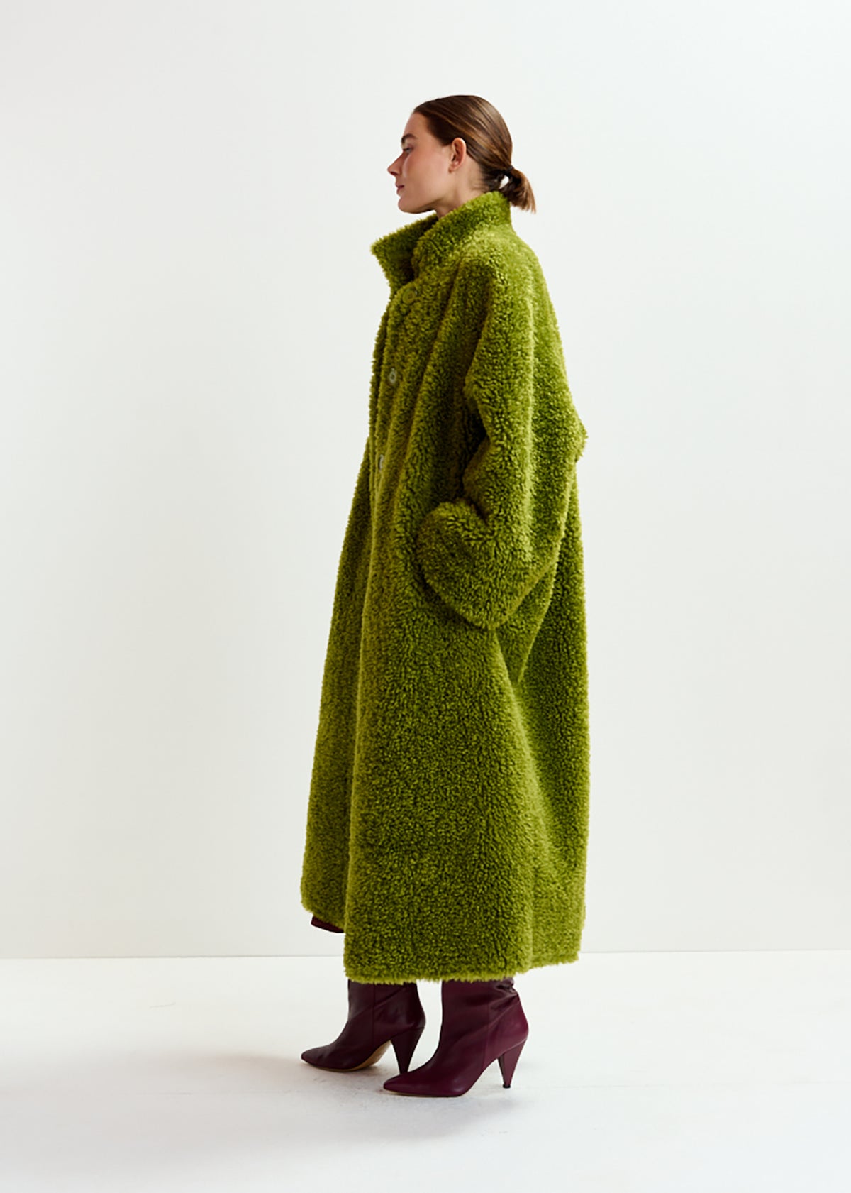 Ispot faux fur coat
