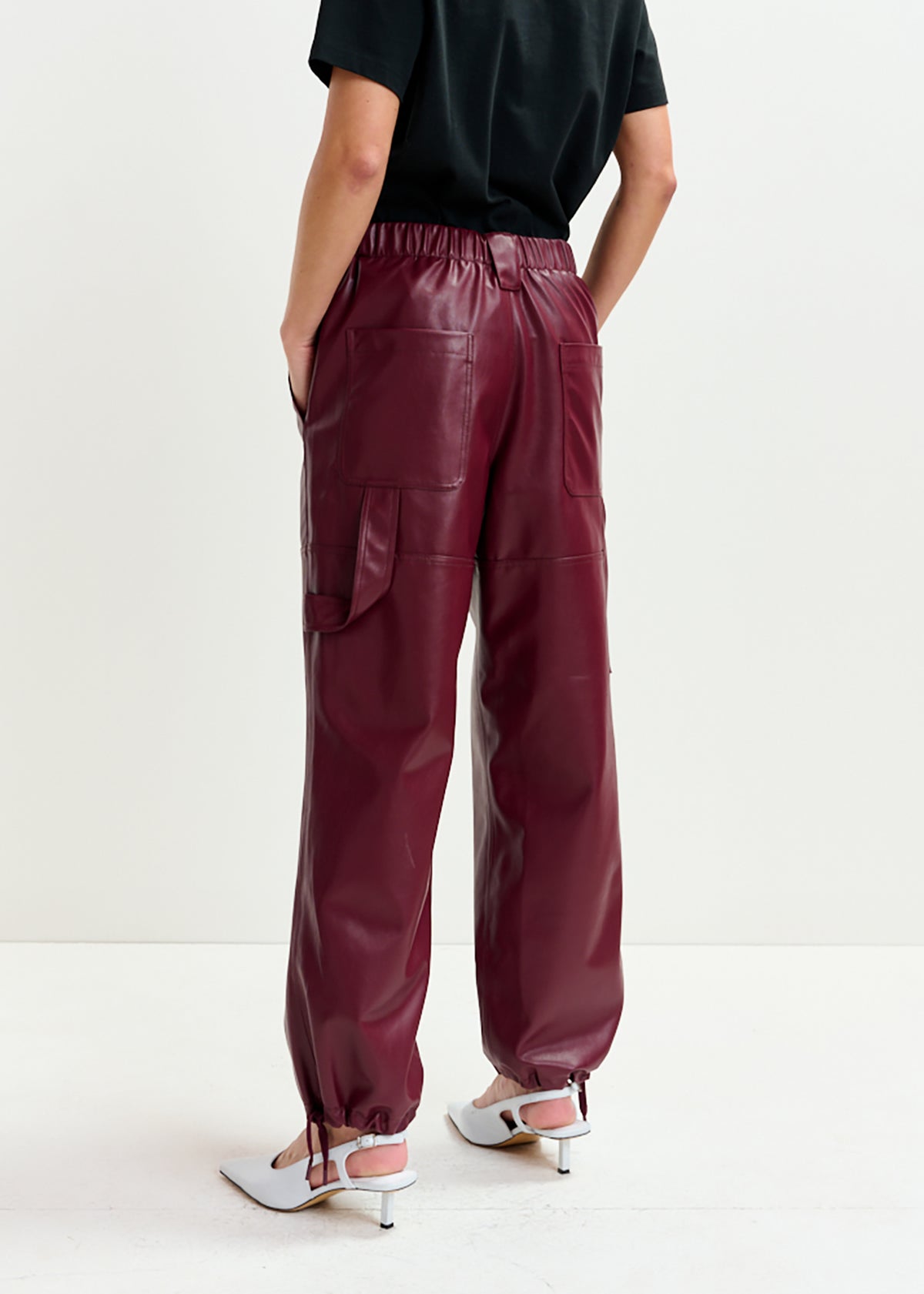 Itao faux leather pants