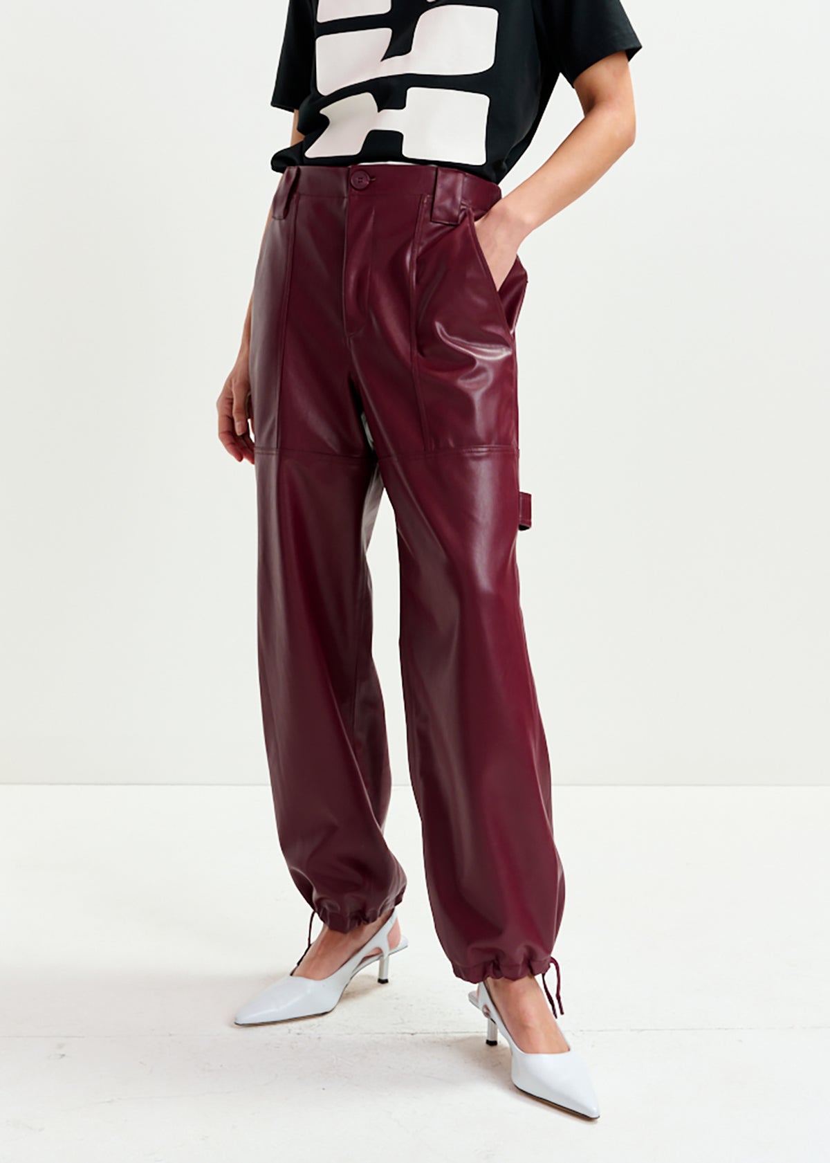 Itao faux leather pants