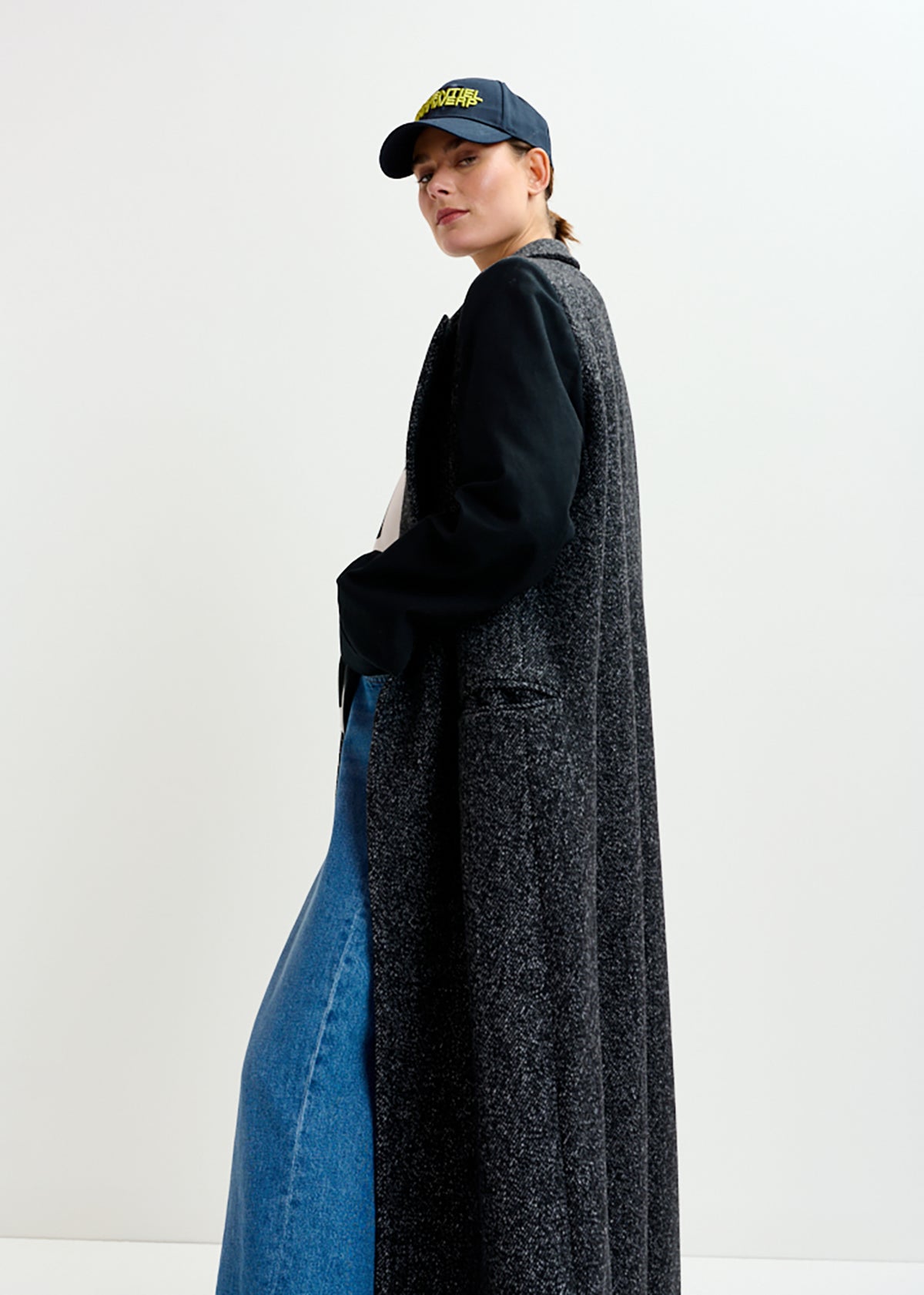 Ivona contrast sleeve coat
