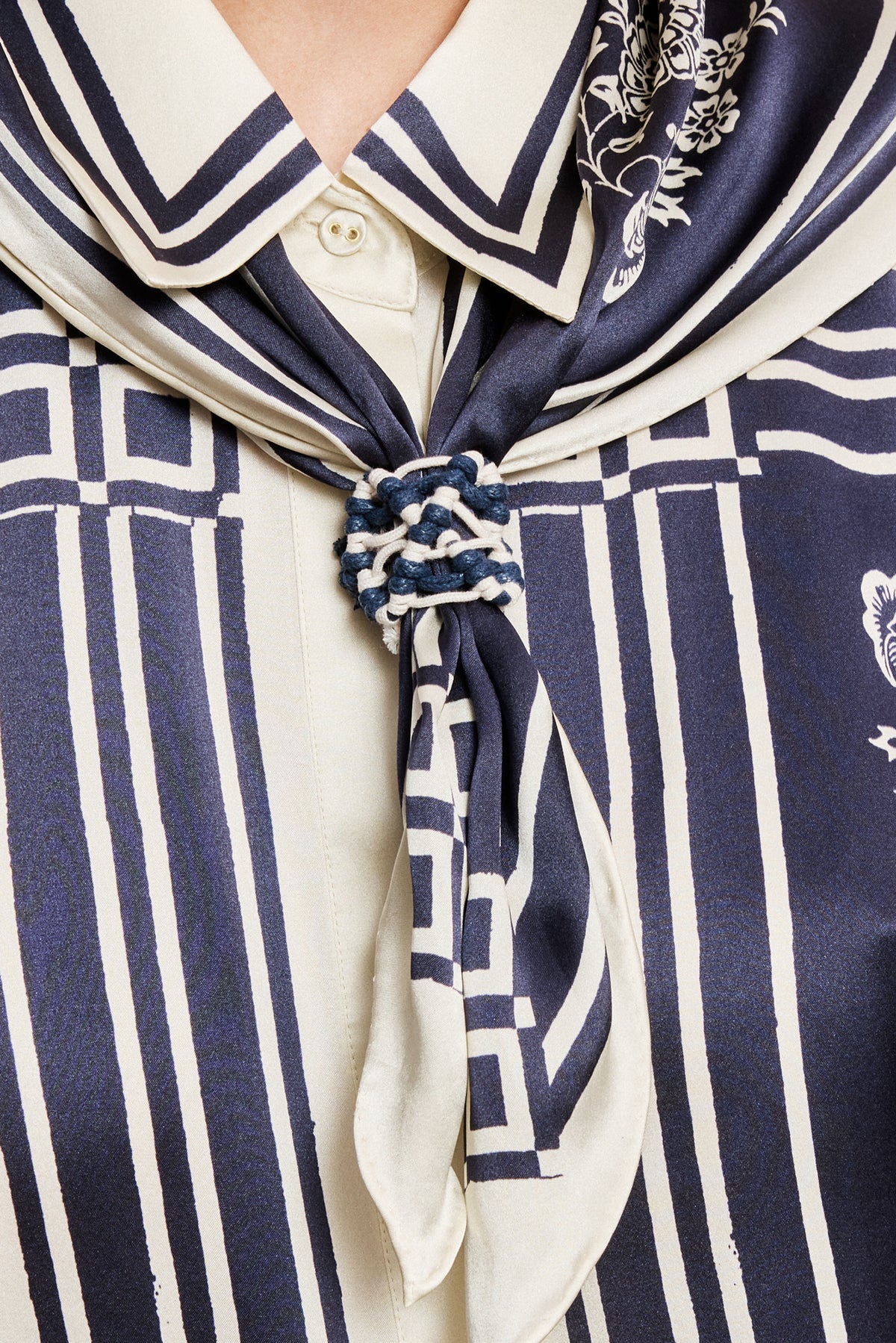 BANDERRA SCARF SILK SHIRT