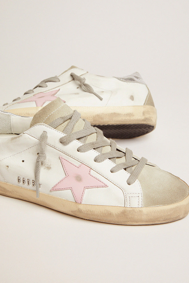 Golden Goose Tige en cuir Super Star et bout et éperon en daim étoilé Talon laminé Lettrage en métal